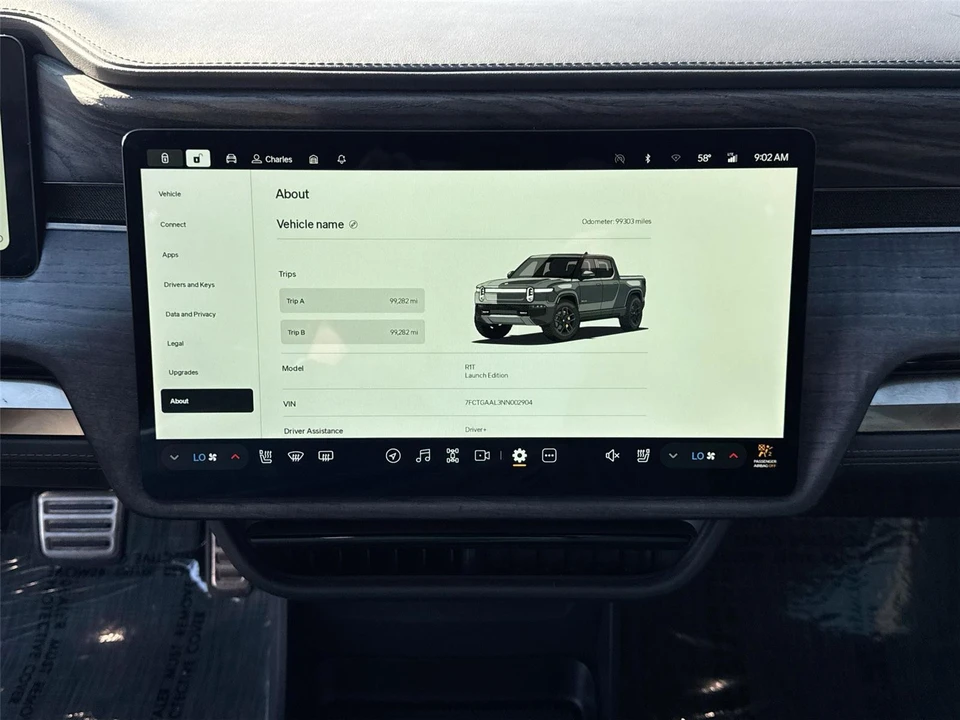 2022 Rivian R1T - Image 9 of 21