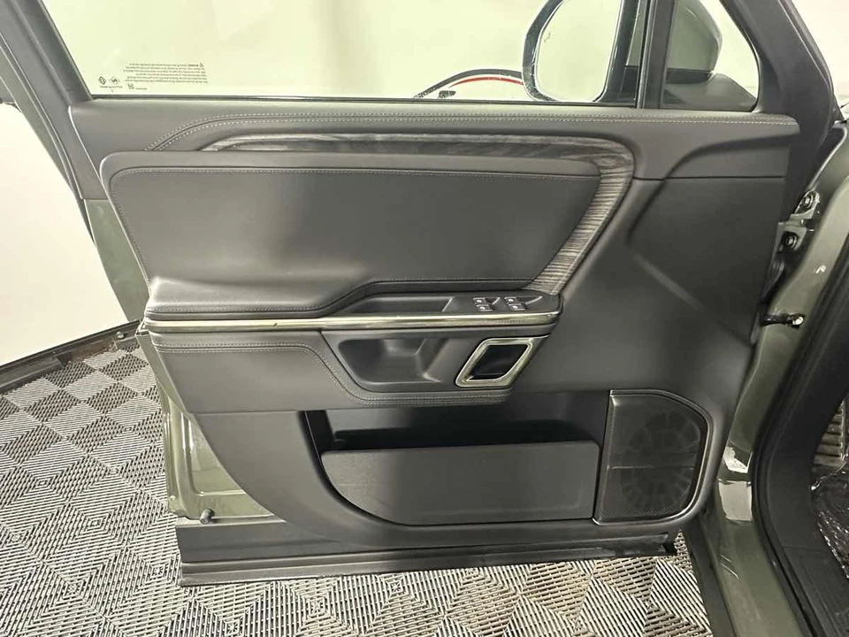 2022 Rivian R1T - Image 15 of 21