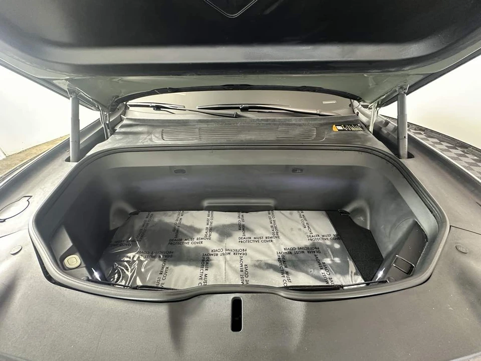 2022 Rivian R1T - Image 21 of 21