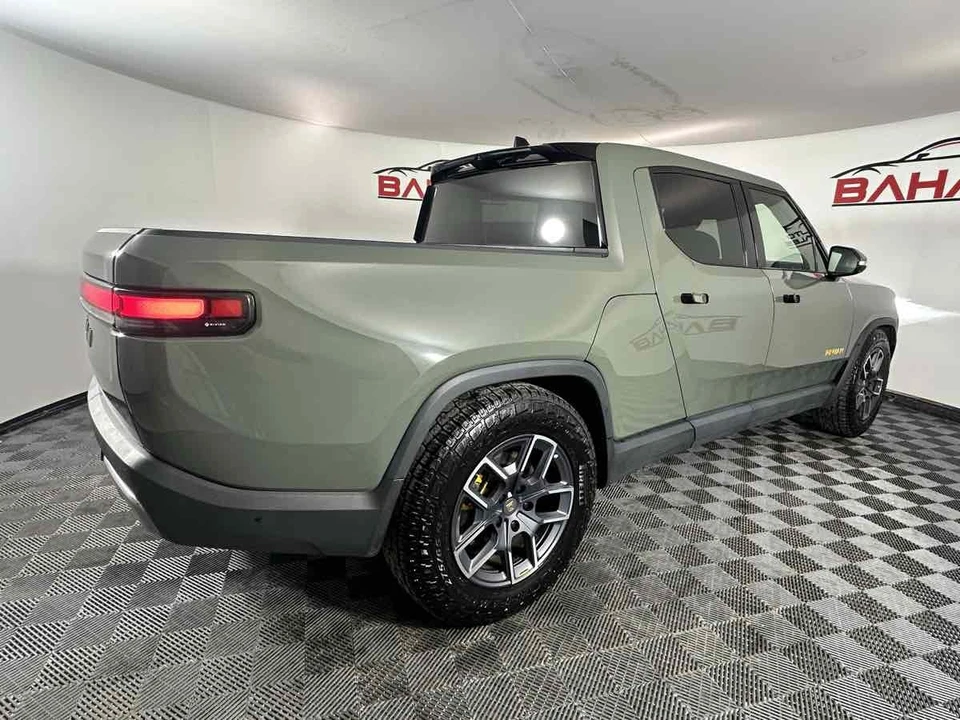 2022 Rivian R1T - Image 8 of 21