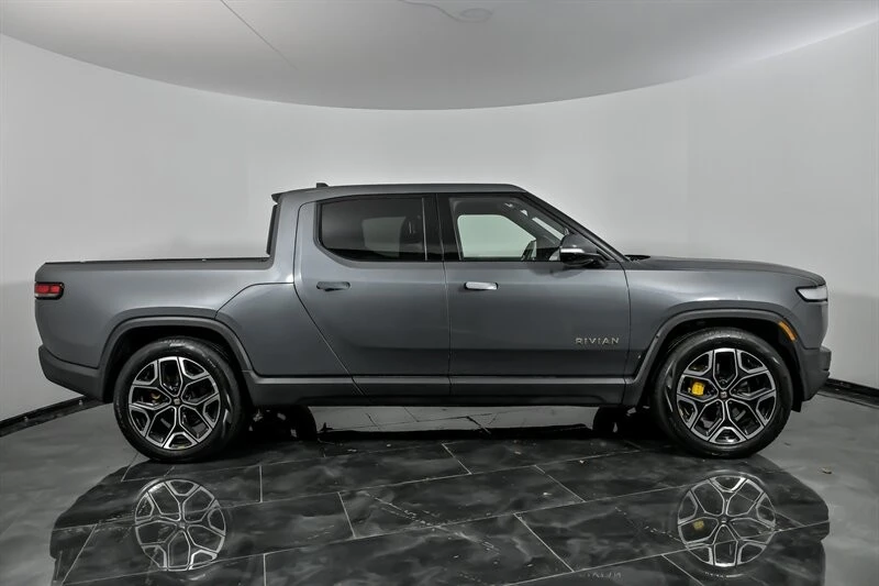2022 Rivian R1T - Image 12 of 21