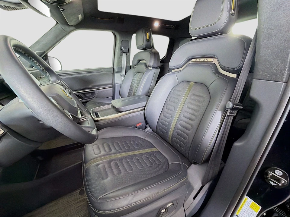 2022 Rivian R1T - Image 12 of 12