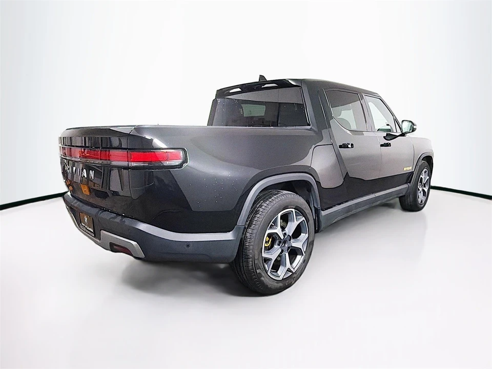 2022 Rivian R1T - Image 8 of 12