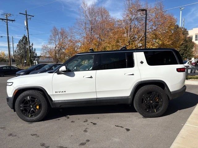 2022 Rivian R1S - Image 5 of 21