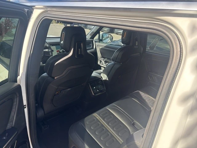 2022 Rivian R1S - Image 19 of 21