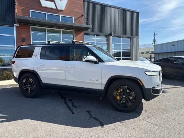 2022 Rivian R1S - Image 9 of 21