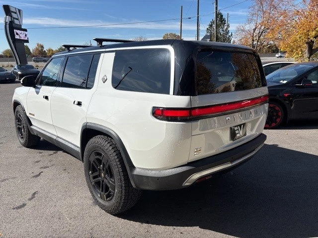 2022 Rivian R1S - Image 6 of 21
