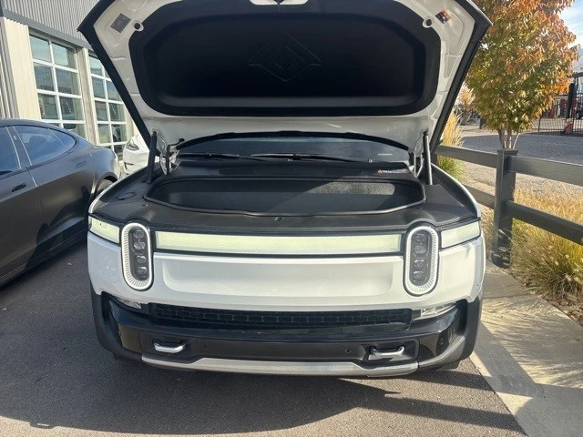 2022 Rivian R1S - Image 16 of 21