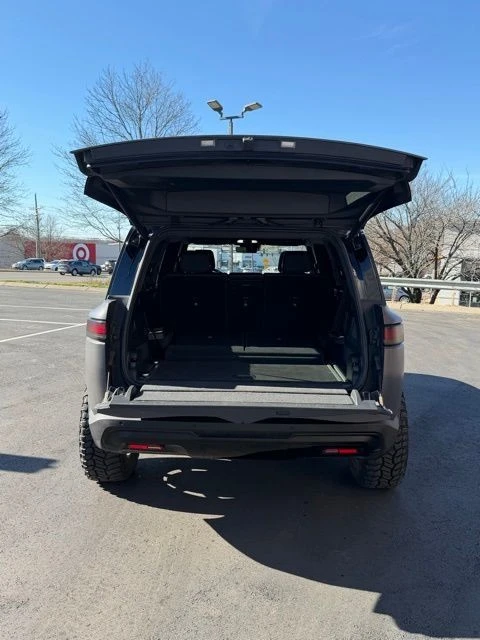 2022 Rivian R1S - Image 13 of 21