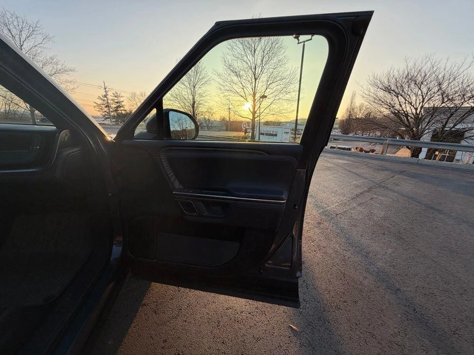 2022 Rivian R1T - Image 14 of 18