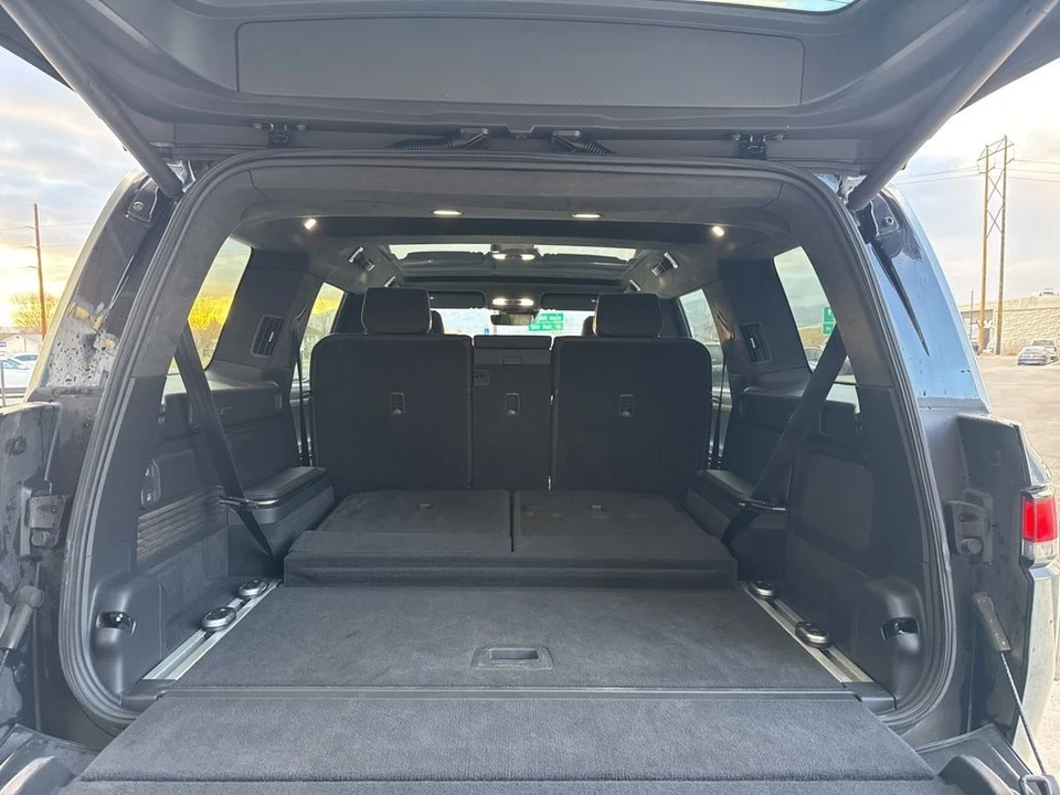 2022 Rivian R1S - Image 18 of 21