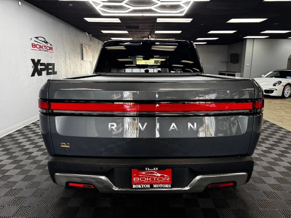 2022 Rivian R1T - Image 10 of 21