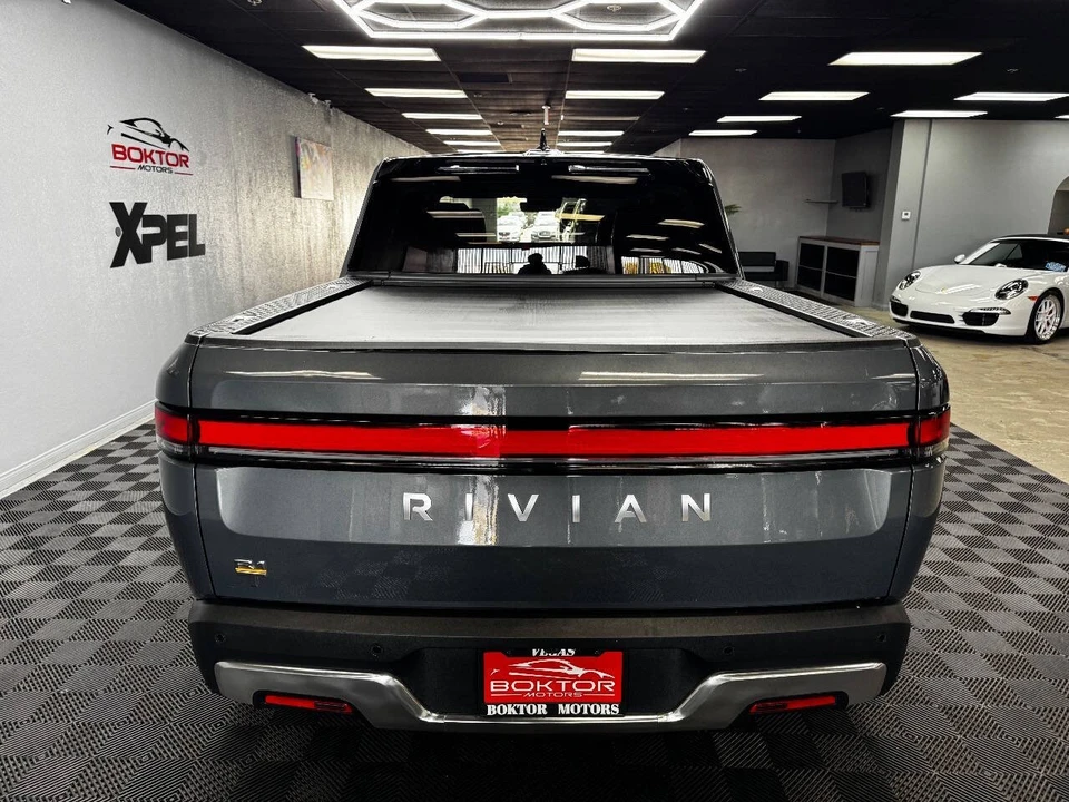 2022 Rivian R1T - Image 11 of 21