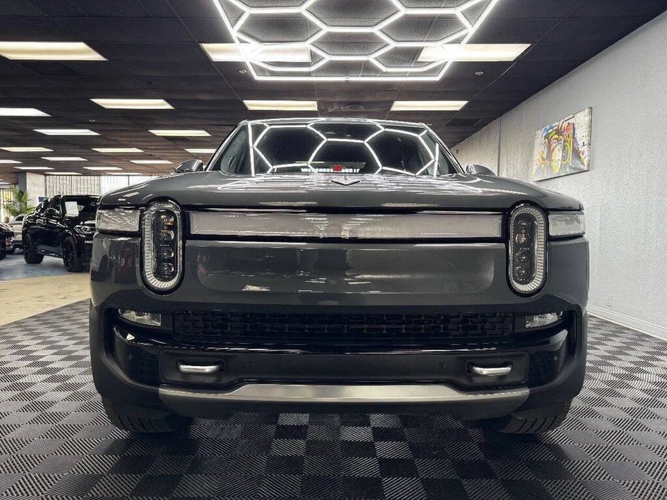 2022 Rivian R1T - Image 3 of 21