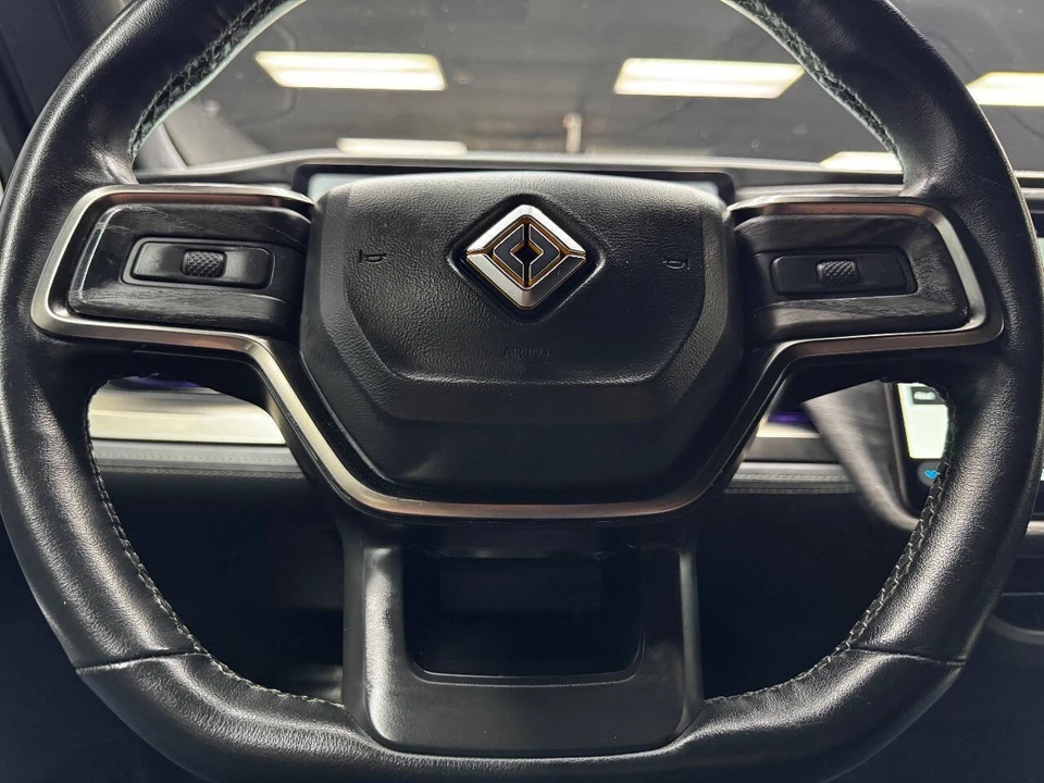 2022 Rivian R1T - Image 21 of 21