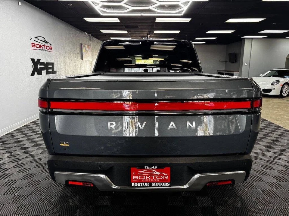 2022 Rivian R1T - Image 12 of 21