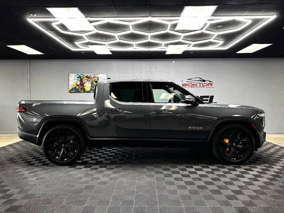 2022 Rivian R1T - Image 16 of 21