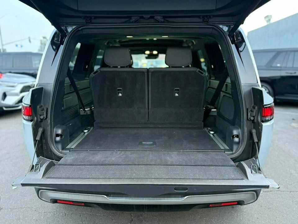 2022 Rivian R1S - Image 20 of 21