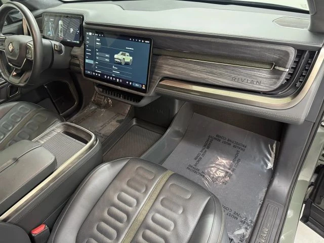 2022 Rivian R1T - Image 10 of 21