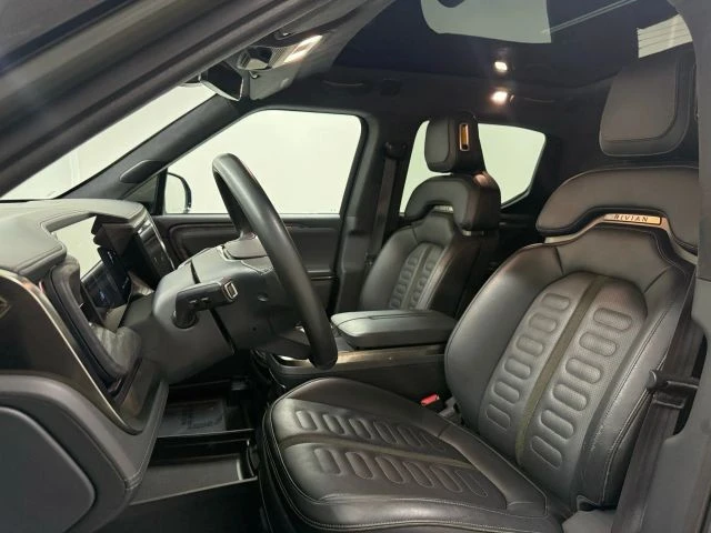 2022 Rivian R1T - Image 12 of 21