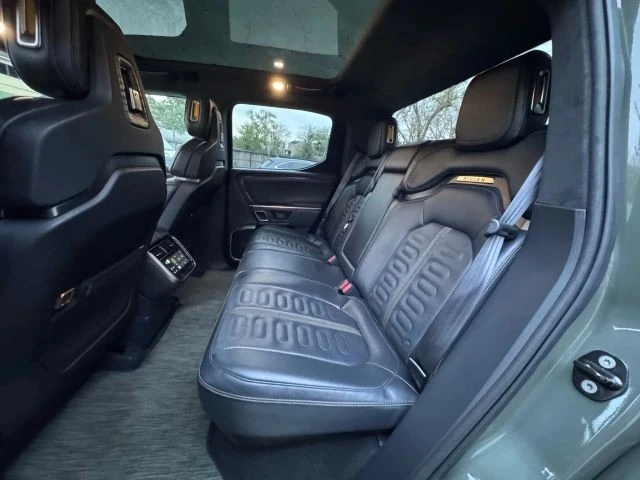 2022 Rivian R1T - Image 18 of 21