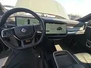 2022 Rivian R1T - Image 2 of 9