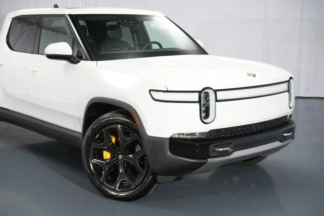 2022 Rivian R1T - Image 13 of 21