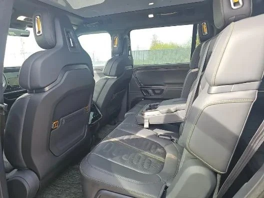2022 Rivian R1S - Image 5 of 7