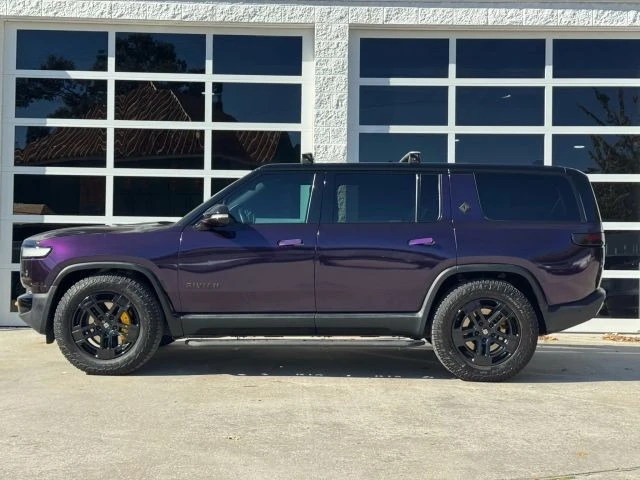 2022 Rivian R1S - Image 10 of 21