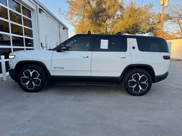 2022 Rivian R1S - Image 18 of 21