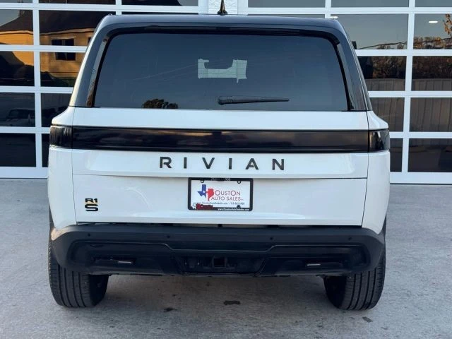 2022 Rivian R1S - Image 12 of 21