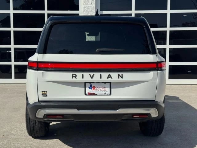 2022 Rivian R1S - Image 13 of 21