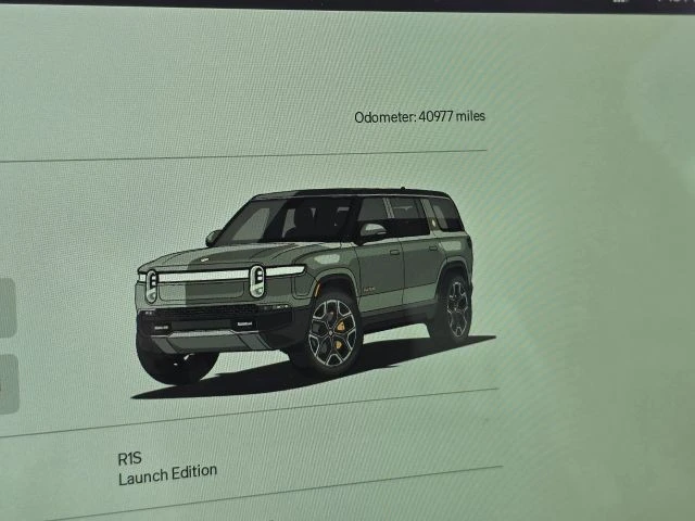 2022 Rivian R1S - Image 21 of 21