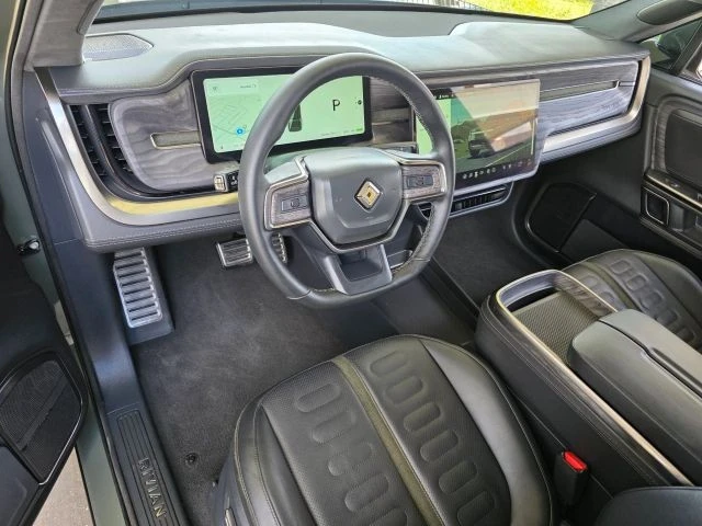 2022 Rivian R1S - Image 18 of 21