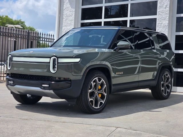 2022 Rivian R1S - Image 9 of 21