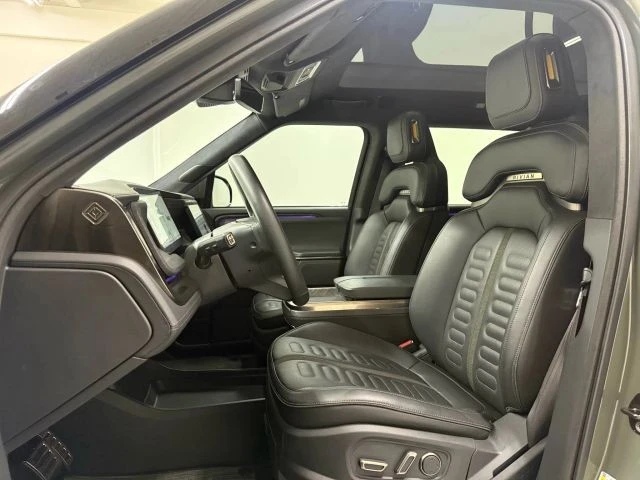 2022 Rivian R1S - Image 14 of 21