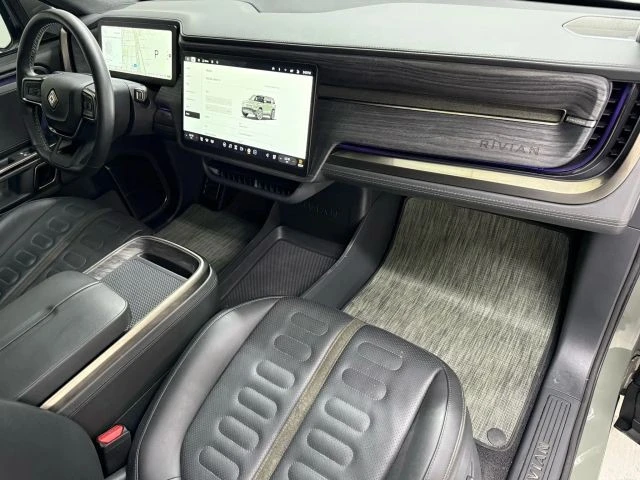 2022 Rivian R1S - Image 11 of 12