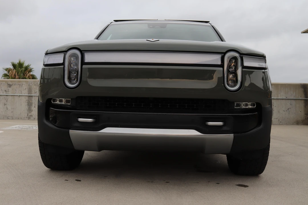 2022 Rivian R1S - Image 7 of 21