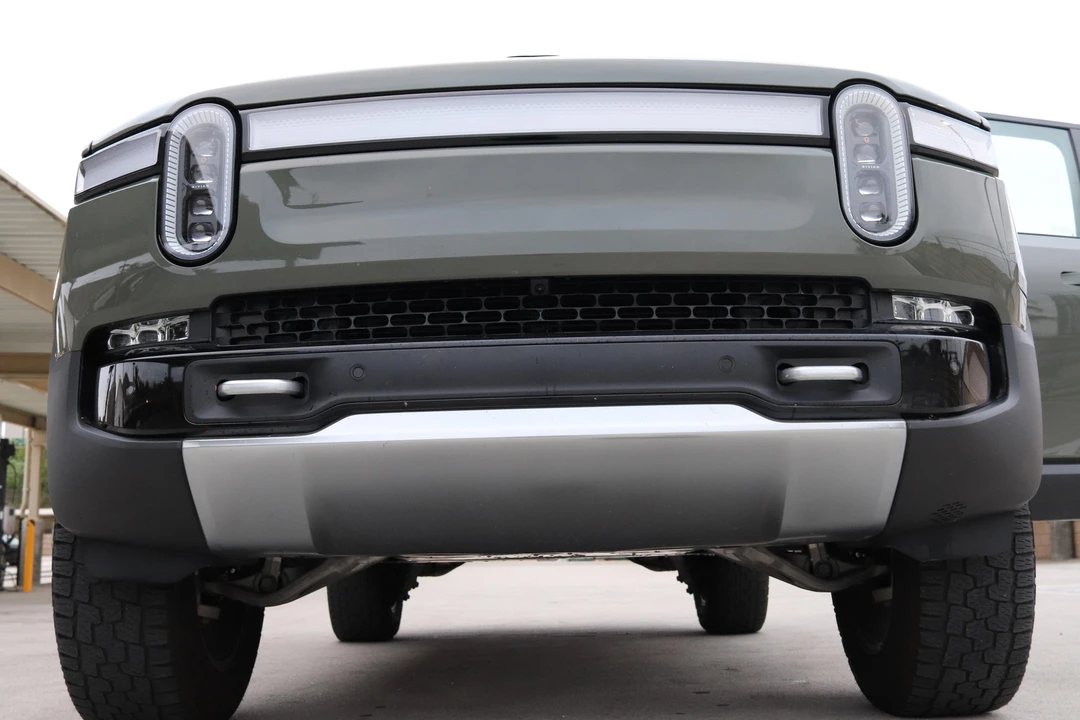 2022 Rivian R1S - Image 21 of 21