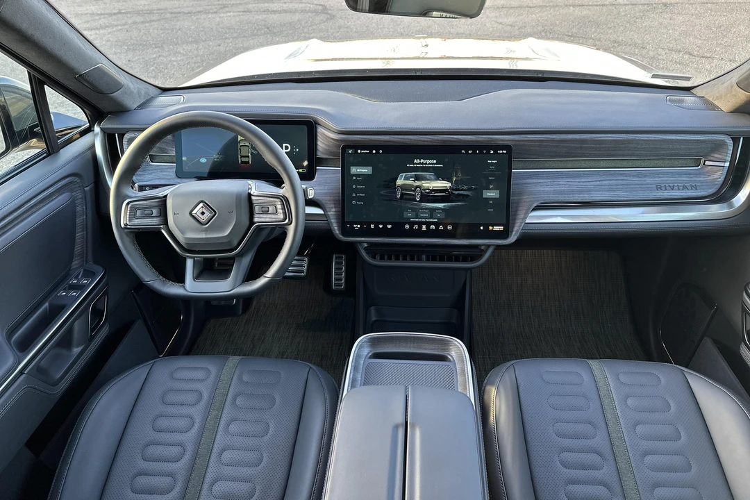2022 Rivian R1S - Image 23 of 27