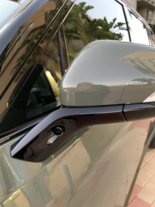 2022 Rivian R1S - Image 30 of 31