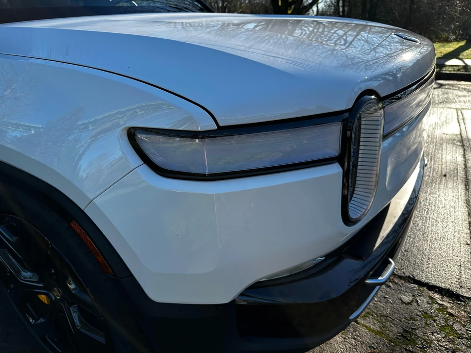 2022 Rivian R1S - Image 13 of 31