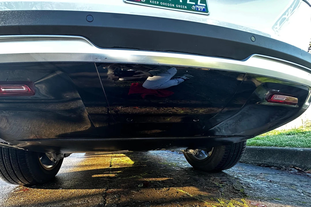 2022 Rivian R1S - Image 21 of 31