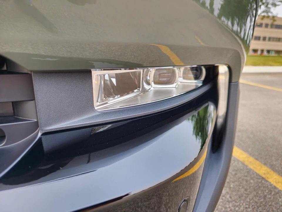 2022 Rivian R1S - Image 16 of 31