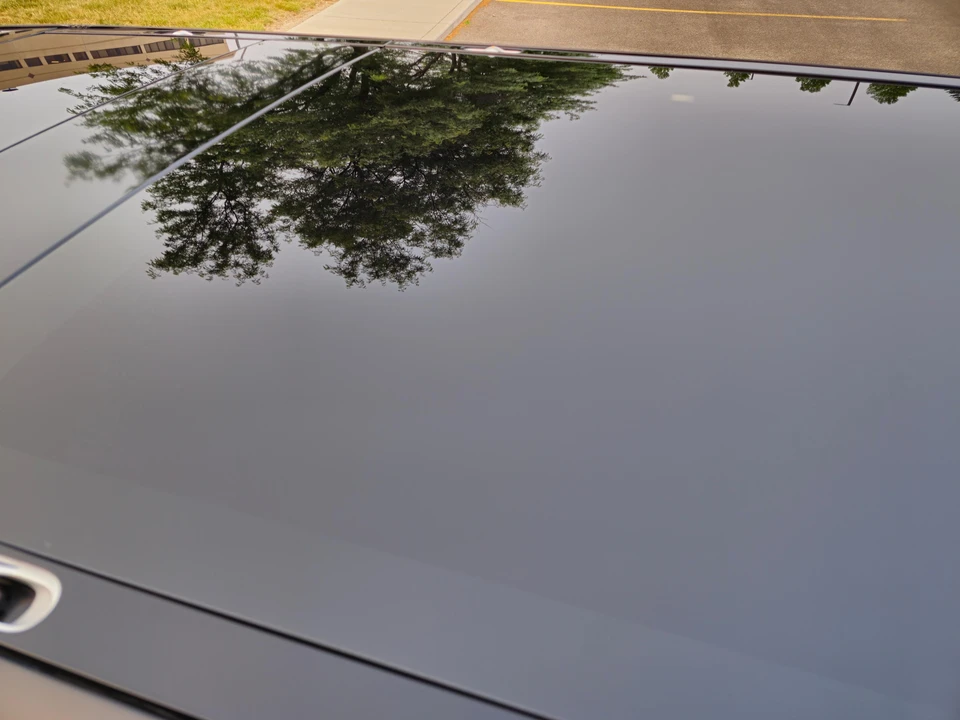 2022 Rivian R1S - Image 28 of 31
