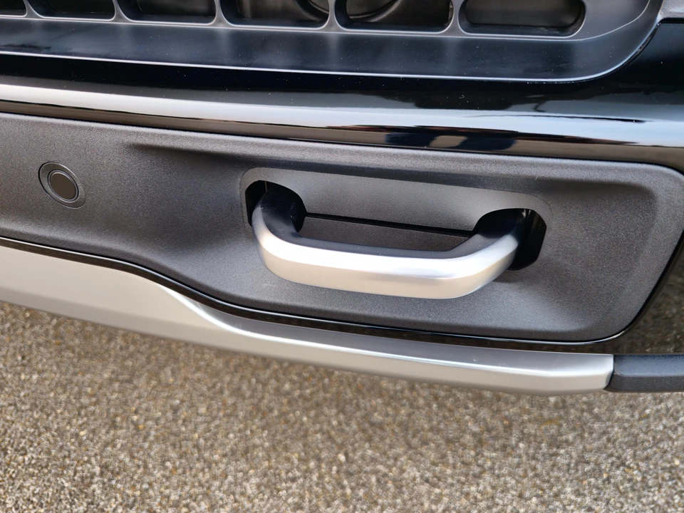 2022 Rivian R1S - Image 15 of 31