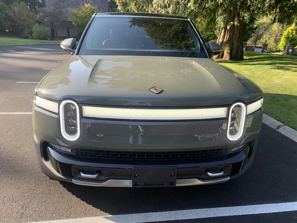 2022 Rivian R1S - Image 6 of 31