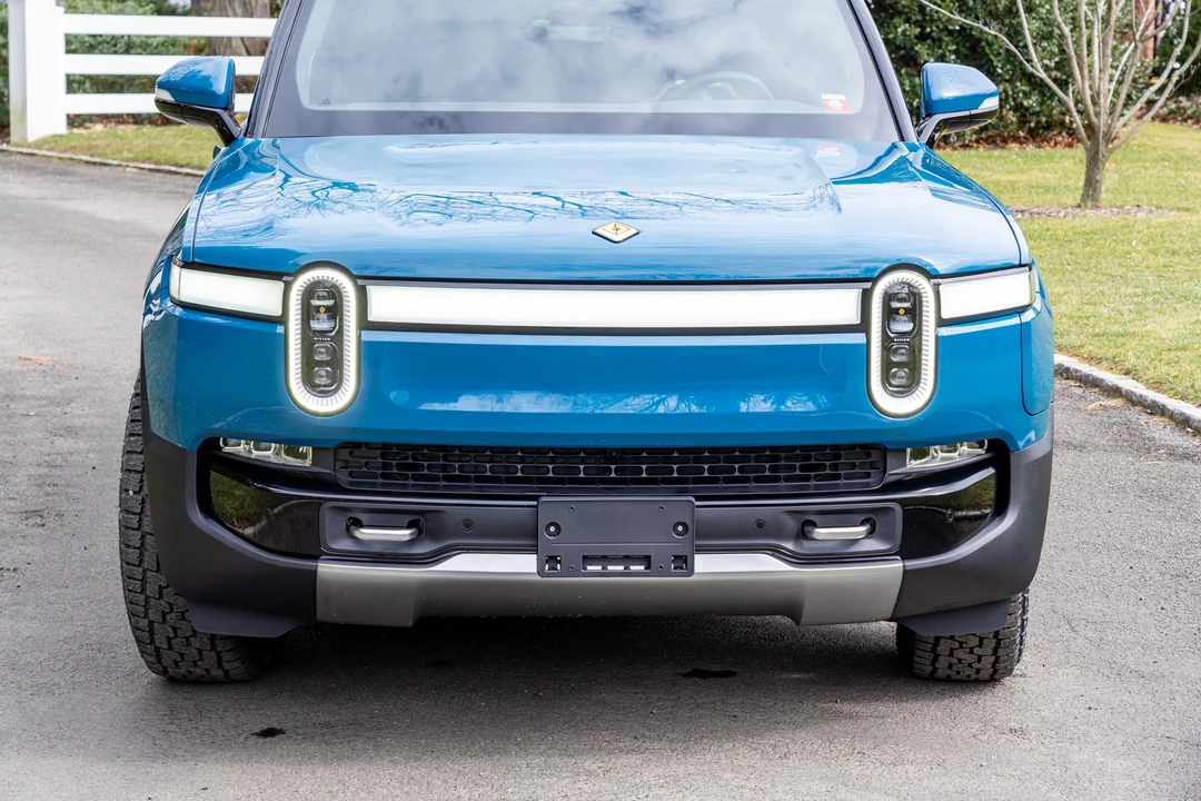 2022 Rivian R1S - Image 10 of 31