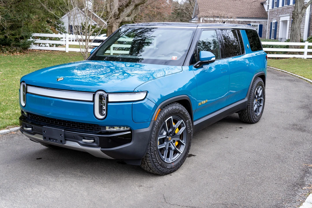 2022 Rivian R1S - Image 6 of 31