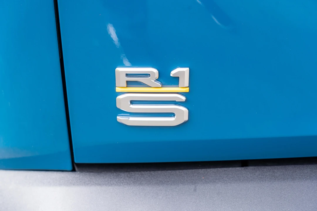 2022 Rivian R1S - Image 17 of 31